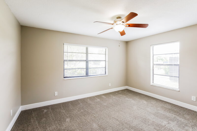 2,860/Mo, 246 Las Palmas St Royal Palm Beach, FL 33411 Bedroom View 2