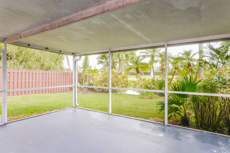 3,480/Mo, 4330 SW 82nd Way Davie, FL 33328 Sun Room View