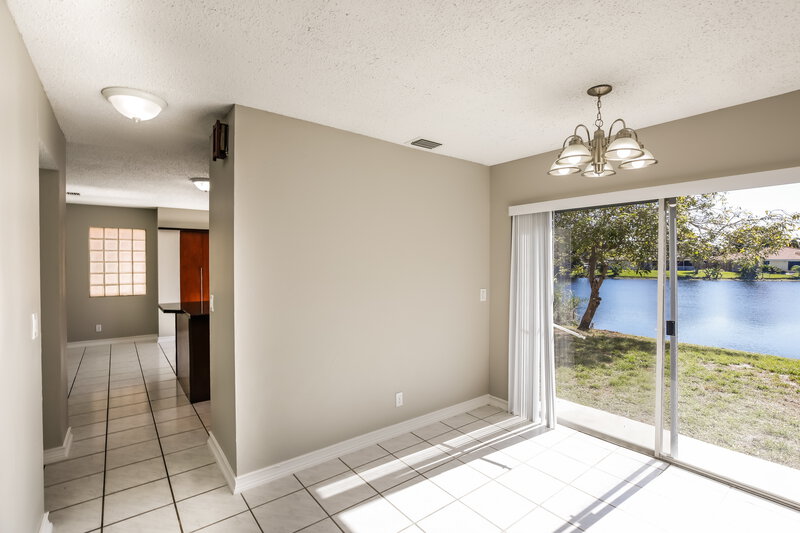 3,205/Mo, 10292 SW 9th Ln Pembroke Pines, FL 33025 Dining Room View