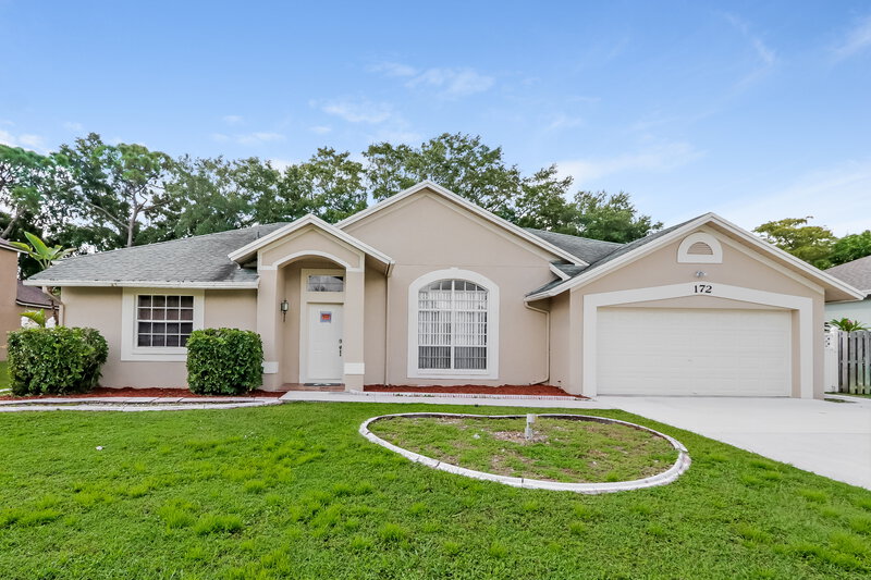 3,850/Mo, 172 Royal Pine Cir S Royal Palm Beach, FL 33411 External View