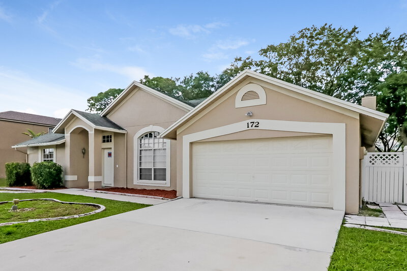 3,850/Mo, 172 Royal Pine Cir S Royal Palm Beach, FL 33411 Front View 2