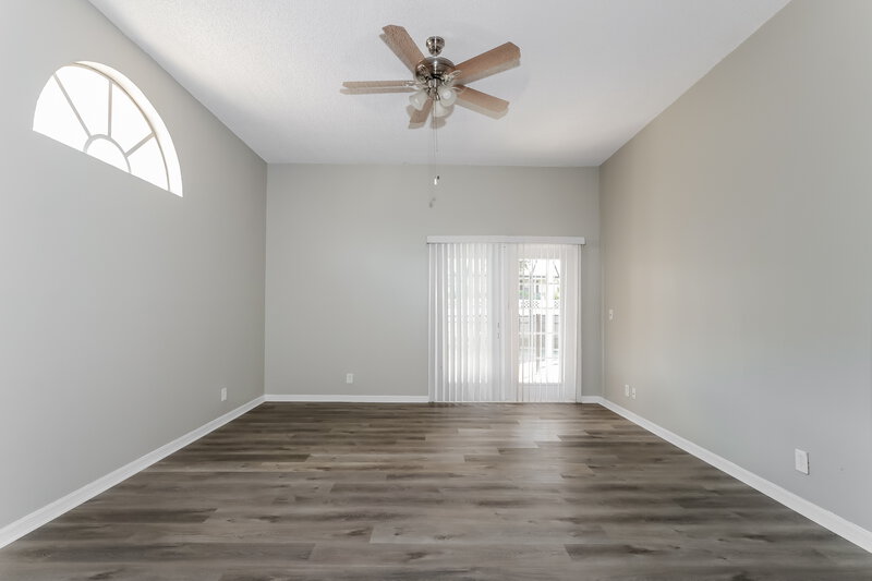 3,850/Mo, 172 Royal Pine Cir S Royal Palm Beach, FL 33411 Main Bedroom View