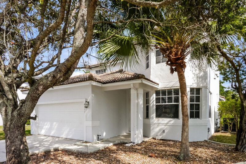 3,525/Mo, 1799 NW 162nd Ave Pembroke Pines, FL 33028 Front View