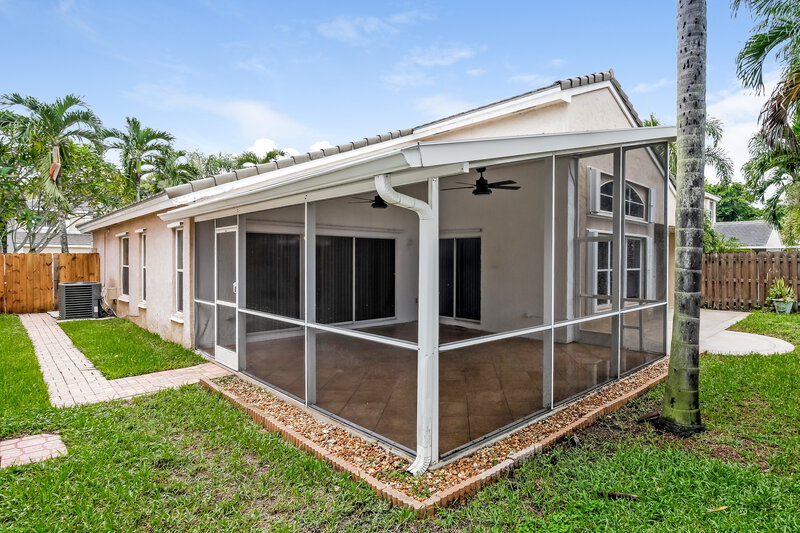 3,555/Mo, 5365 NW 54th St Coconut Creek, FL 33073 Rear View