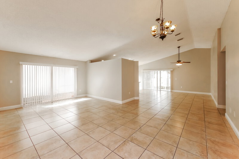 3,085/Mo, 3049 NW 72nd Ave Margate, FL 33063 Dining Room View