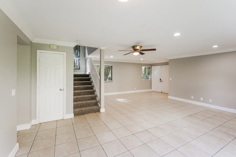 3,455/Mo, 580 NW 38th Ave Deerfield Beach, FL 33442 Living Room View 3