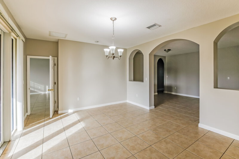 3,545/Mo, 20370 SW 129th Pl Miami, FL 33177 Dining Room View 3