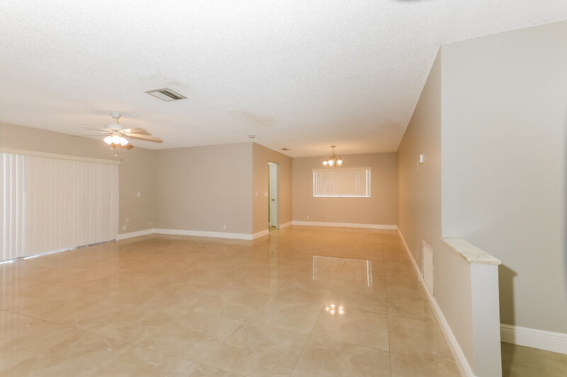 3,580/Mo, 23090 SW 61st Ave Boca Raton, FL 33428 Living Room View