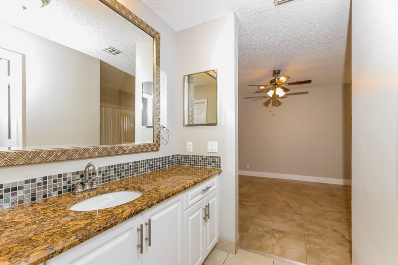 3,580/Mo, 23090 SW 61st Ave Boca Raton, FL 33428 Main Bathroom View 2