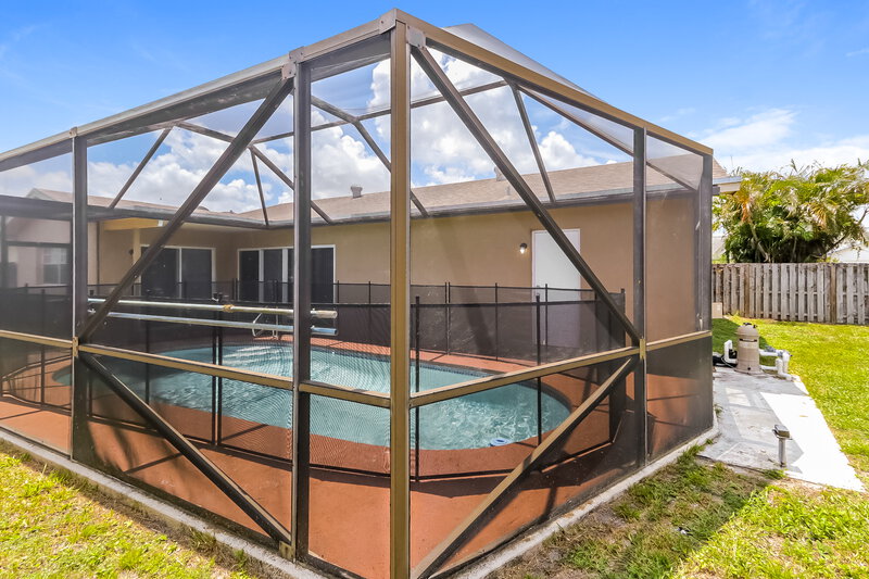3,580/Mo, 23090 SW 61st Ave Boca Raton, FL 33428 Rear View