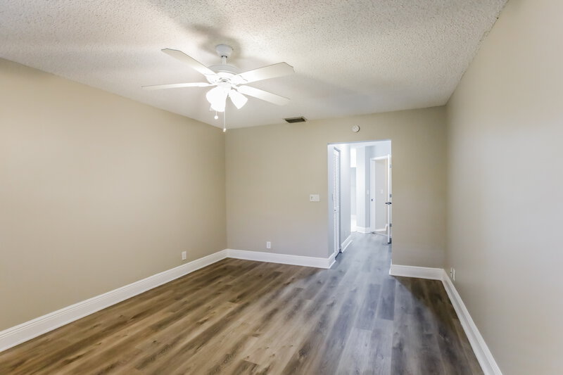 4,185/Mo, 8506 NW 47th St Coral Springs, FL 33067 Main Bedroom View 2
