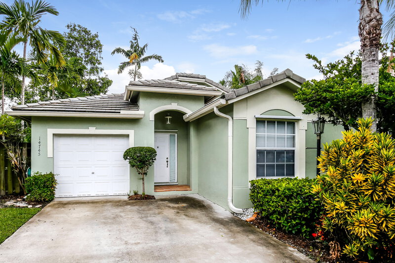 2,560/Mo, 14745 SW 123rd Ave Miami, FL 33186 External View