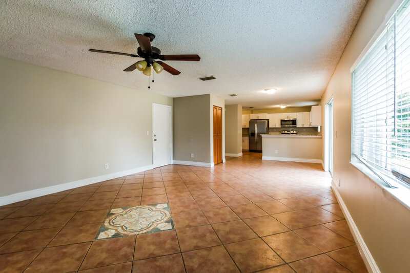 5,310/Mo, 2182 SW 104th Ave Miramar, FL 33025 Family Room View 2