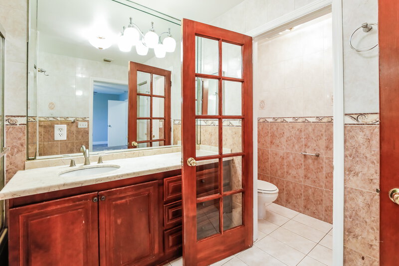 5,310/Mo, 2182 SW 104th Ave Miramar, FL 33025 Main Bathroom View