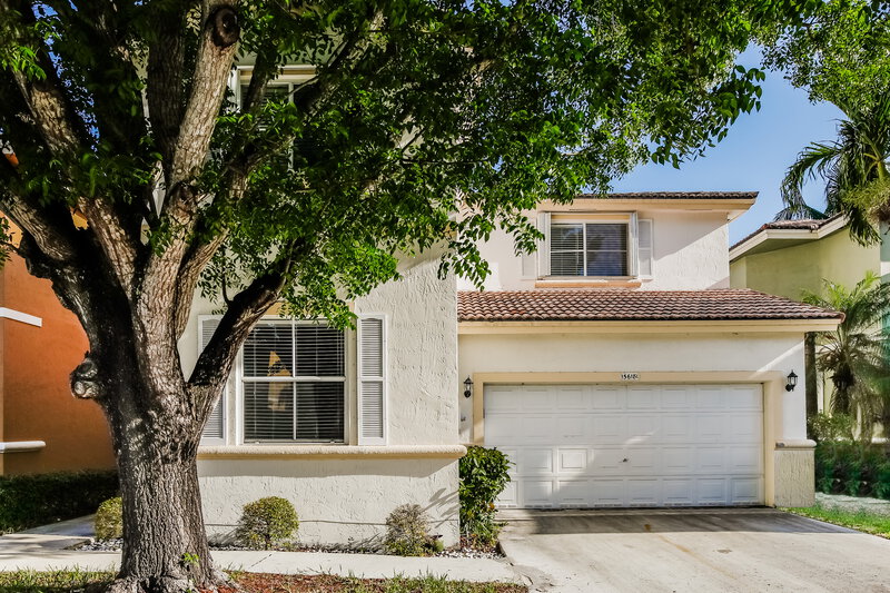 3,605/Mo, 15618 SW 112th Dr Miami, FL 33196 External View