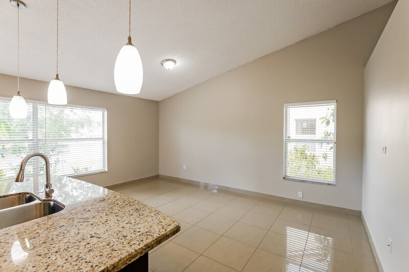 3,370/Mo, 13010 SW 19th Dr Miramar, FL 33027 Kitchen View