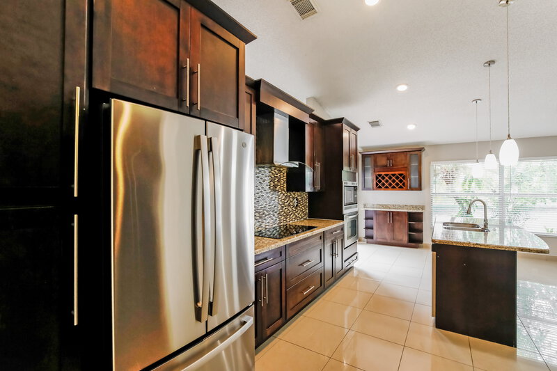 3,370/Mo, 13010 SW 19th Dr Miramar, FL 33027 Kitchen View 3