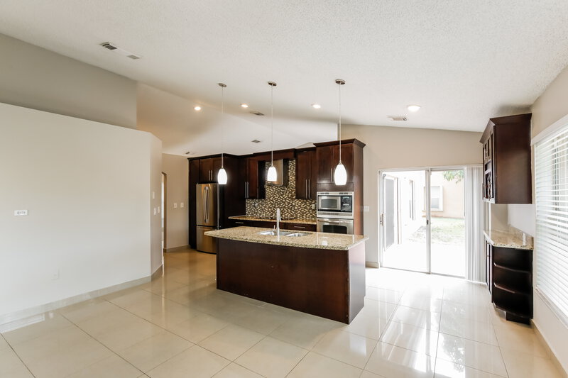 3,370/Mo, 13010 SW 19th Dr Miramar, FL 33027 Family Room View