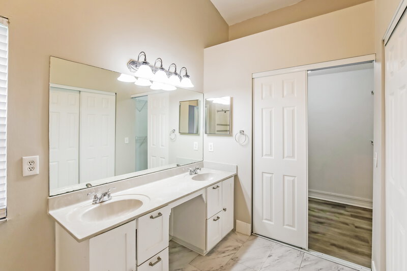 3,370/Mo, 13010 SW 19th Dr Miramar, FL 33027 Main Bathroom View