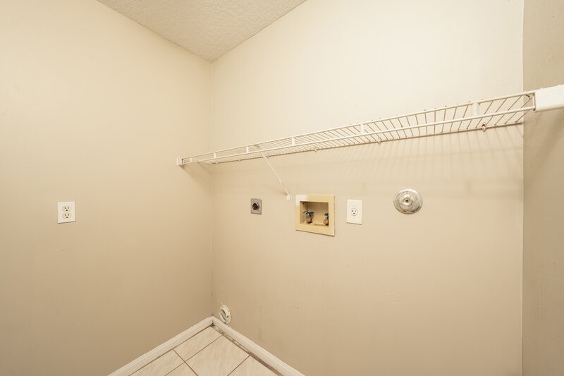 3,320/Mo, 23410 Serene Meadow Dr S Boca Raton, FL 33428 Laundry Room View