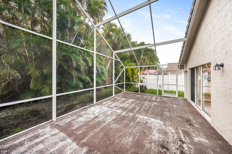 3,320/Mo, 23410 Serene Meadow Dr S Boca Raton, FL 33428 Screen Porch View