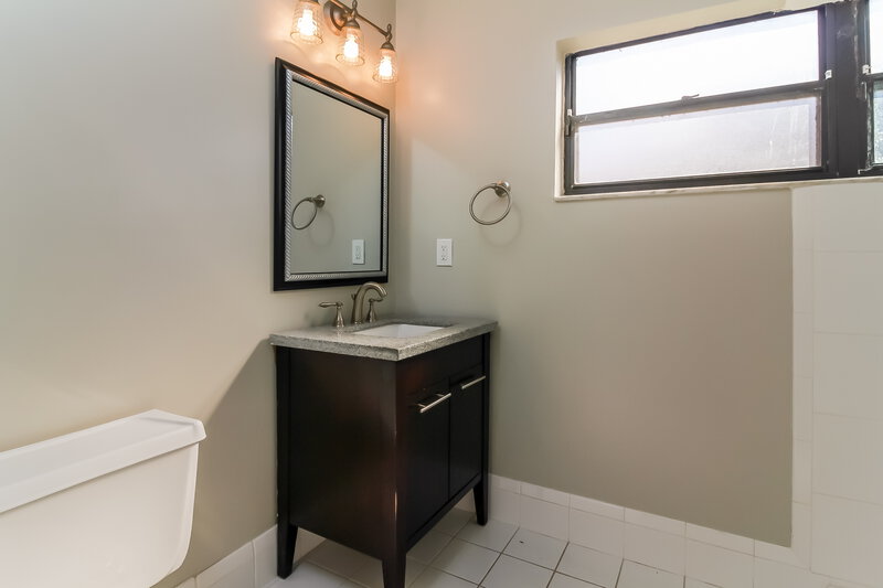 3,425/Mo, 19480 Hampton Dr Boca Raton, FL 33434 Master Bathroom View