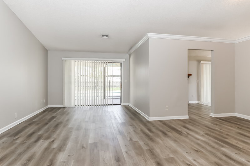 3,250/Mo, 147 Viscaya Ave Royal Palm Beach, FL 33411 Living Room View