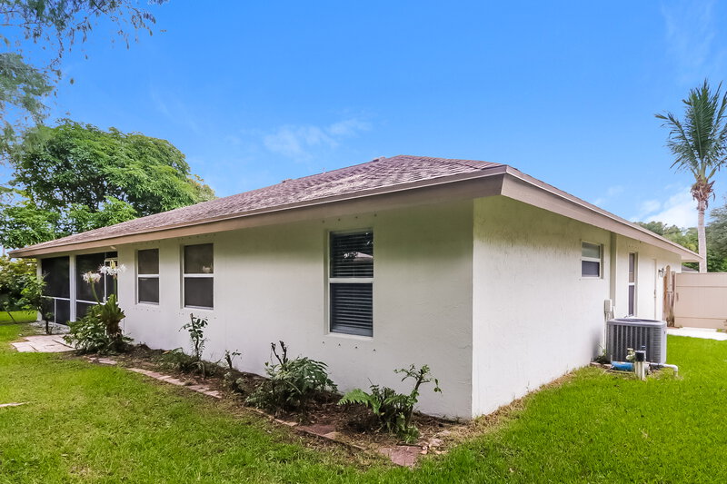 4,200/Mo, 116 Waterway Rd Royal Palm Beach, FL 33411 Rear View 2