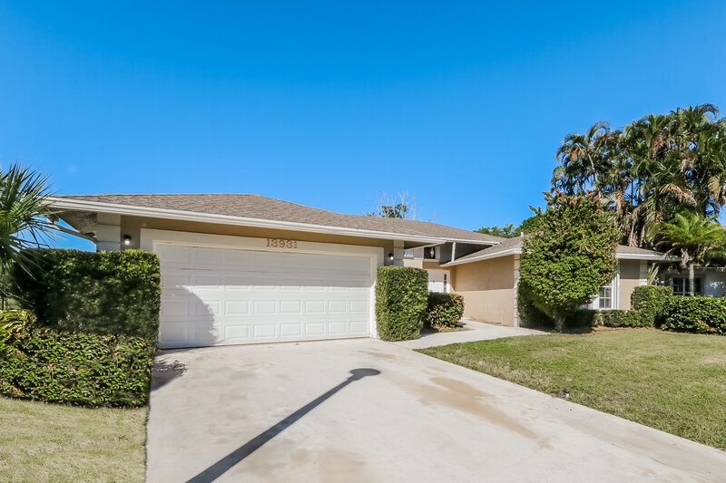 3,030/Mo, 13931 Geranium Pl Wellington, FL 33414 Front View