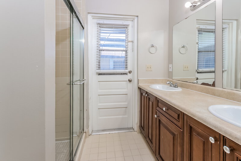 3,030/Mo, 13931 Geranium Pl Wellington, FL 33414 Main Bathroom View