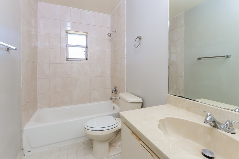 3,030/Mo, 13931 Geranium Pl Wellington, FL 33414 Bathroom View