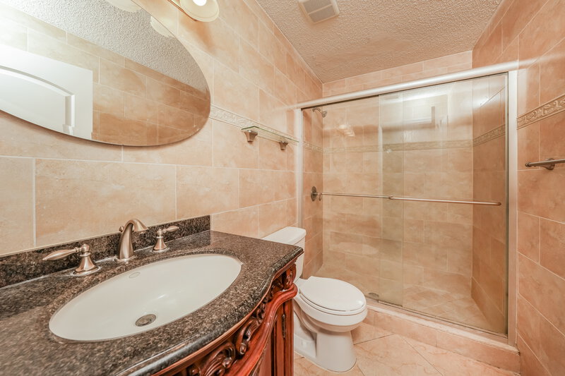3,120/Mo, 244 Ponce de Leon St Royal Palm Beach, FL 33411 Bathroom View