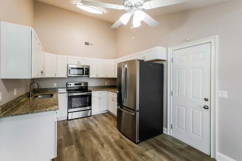 3,085/Mo, 10683 Aquarius Ln Royal Palm Beach, FL 33411 Kitchen View