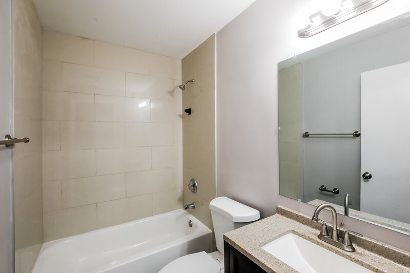 3,085/Mo, 10683 Aquarius Ln Royal Palm Beach, FL 33411 Bathroom View