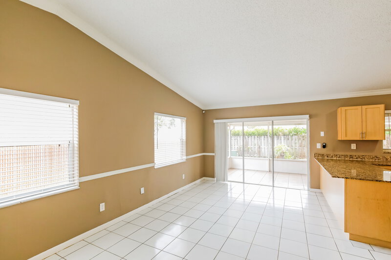 4,035/Mo, 16580 SW 145th Ct Miami, FL 33177 Family Room View