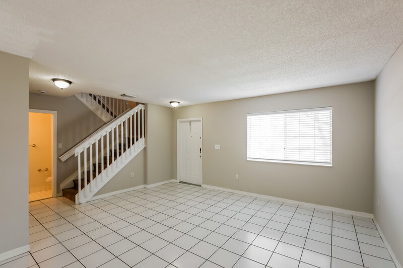 2,925/Mo, 18217 SW 154th Ct Miami, FL 33187 Living Room View 2