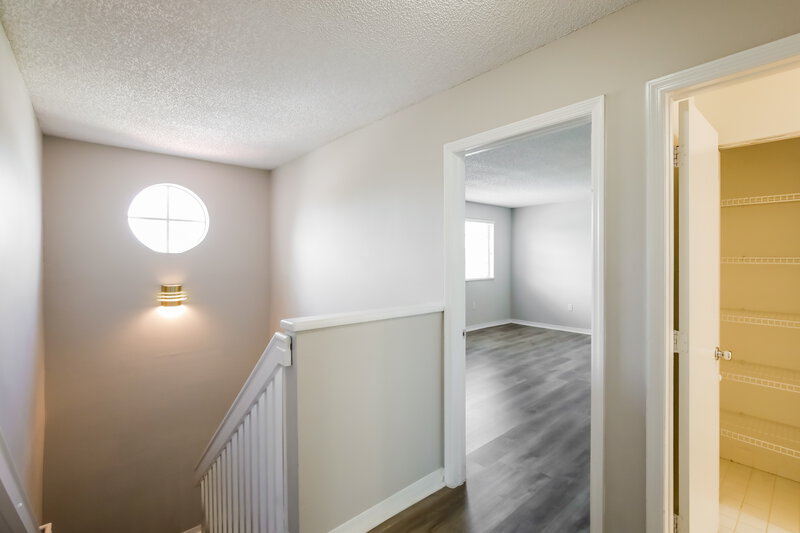 2,925/Mo, 18217 SW 154th Ct Miami, FL 33187 Loft View