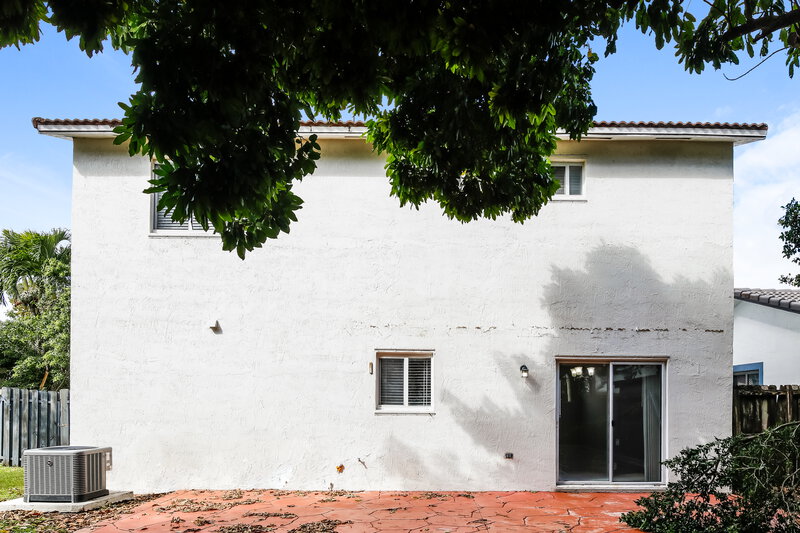 2,925/Mo, 18217 SW 154th Ct Miami, FL 33187 Rear View