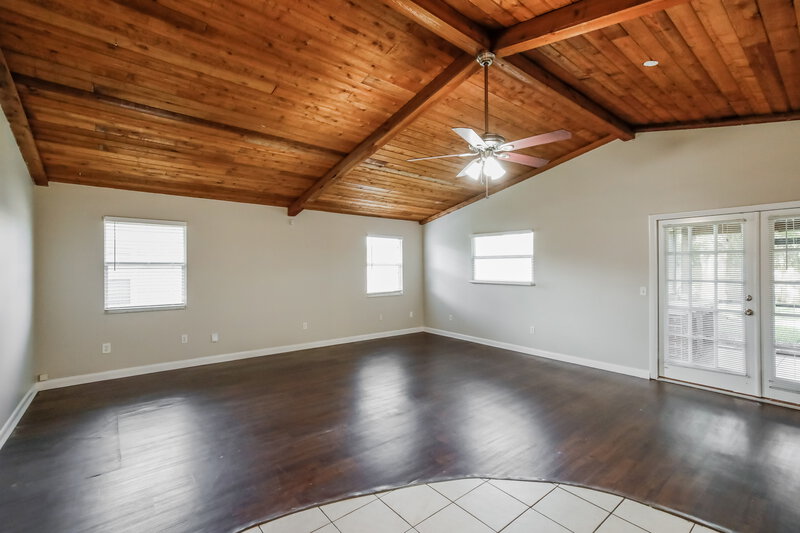 2,850/Mo, 365 Las Palmas St Royal Palm Beach, FL 33411 Living Room View 2