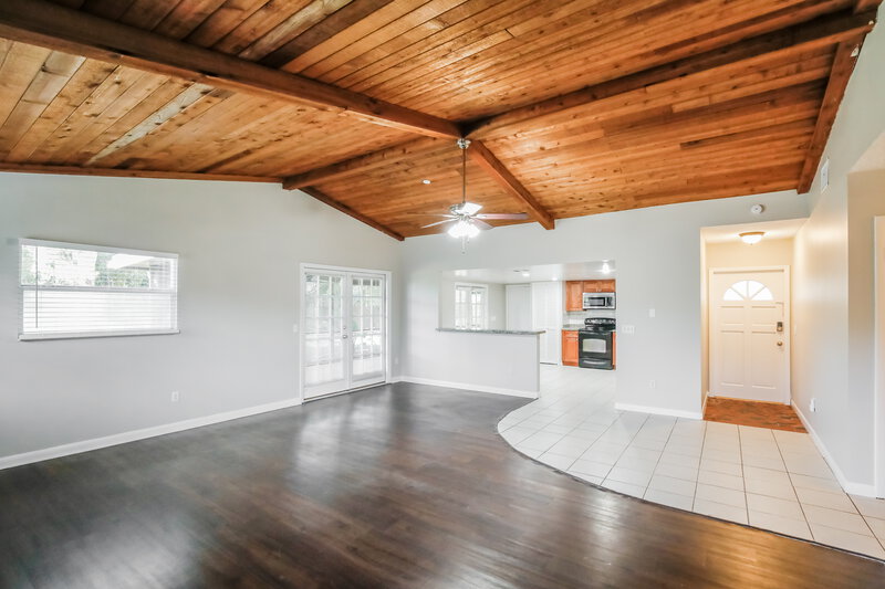 2,850/Mo, 365 Las Palmas St Royal Palm Beach, FL 33411 Living Room View 3