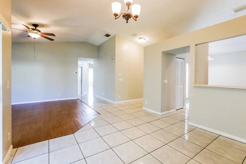 3,240/Mo, 220 N Ketch Dr Sunrise, FL 33326 Dining Room View