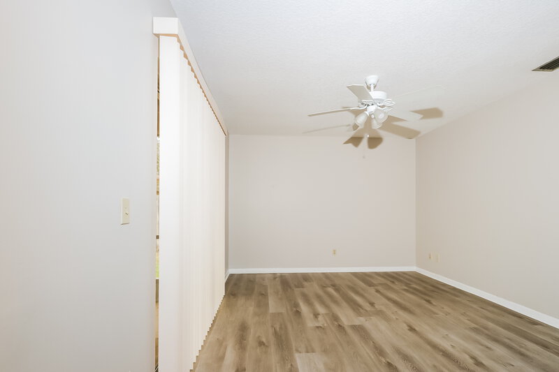 3,160/Mo, 156 Cordoba Cir Royal Palm Beach, FL 33411 Main Bedroom View 2