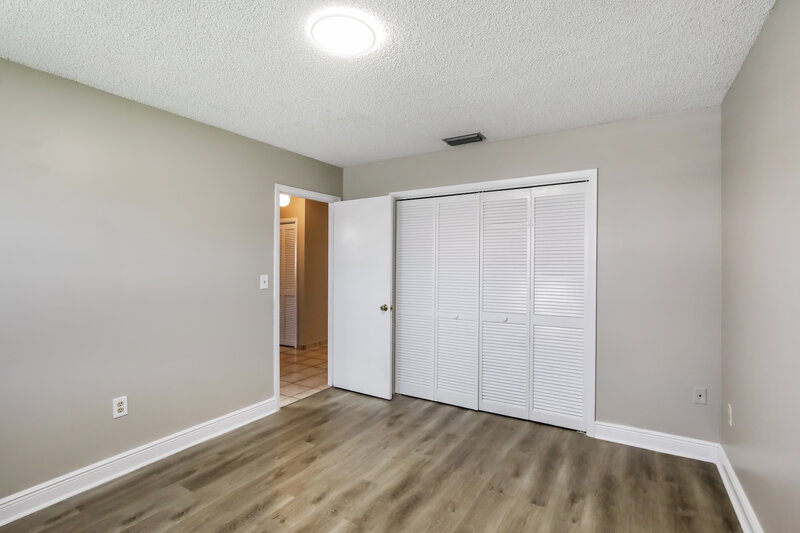 3,215/Mo, 10495 SW 68th St Miami, FL 33173 Bedroom View