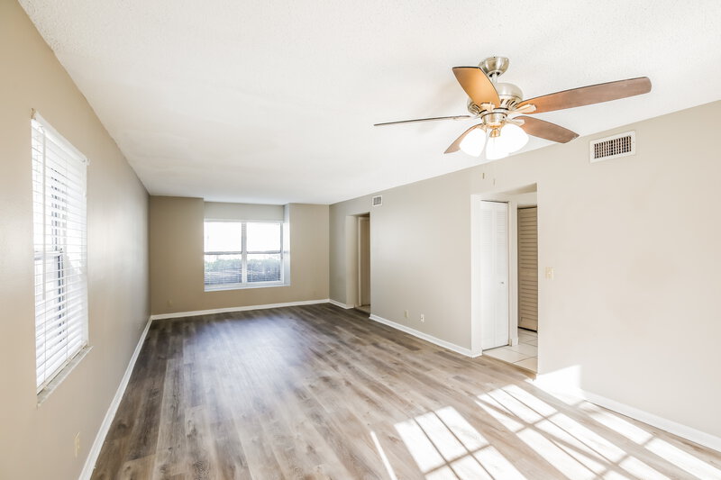 3,285/Mo, 3231 Ensenada Way Miramar, FL 33025 Living Room View 2