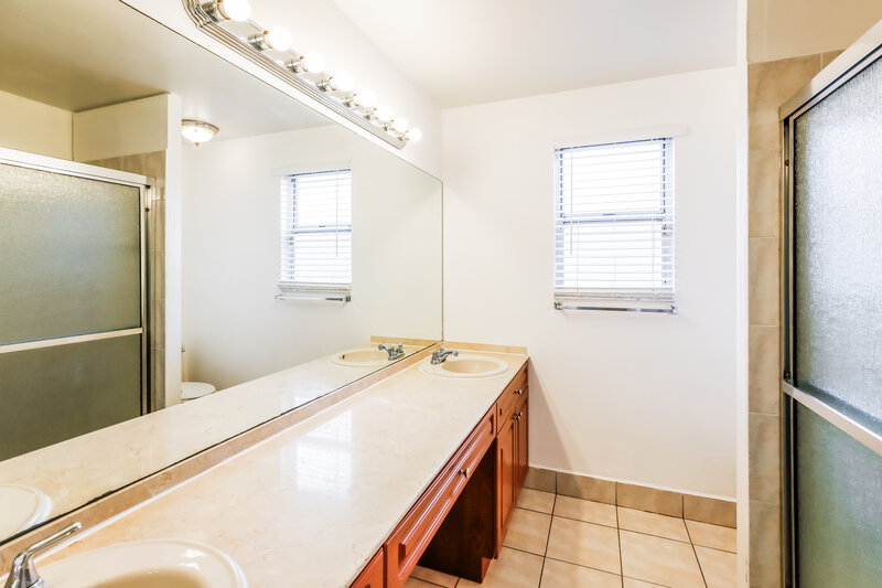 3,285/Mo, 3231 Ensenada Way Miramar, FL 33025 Main Bathroom View