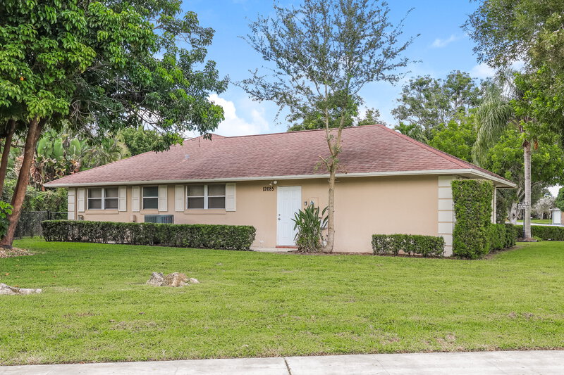 3,225/Mo, 12685 Westport Cir Wellington, FL 33414 Rear View