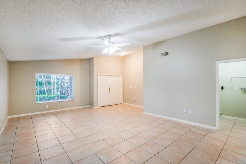 3,400/Mo, 11657 SW 144th Ave Miami, FL 33186 Living Room View 2