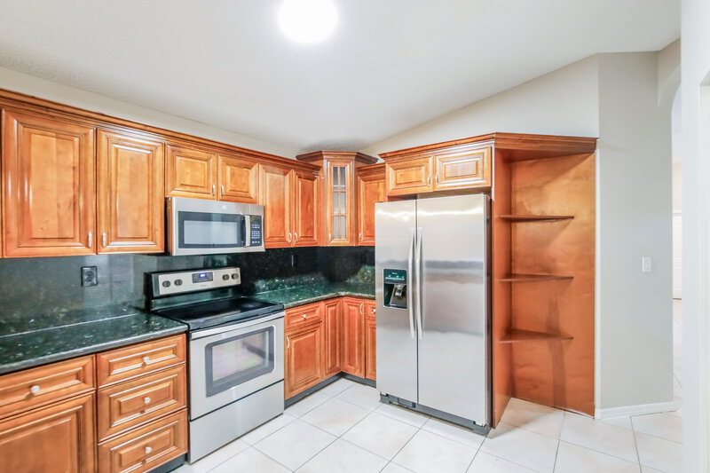 3,400/Mo, 11657 SW 144th Ave Miami, FL 33186 Kitchen View 2