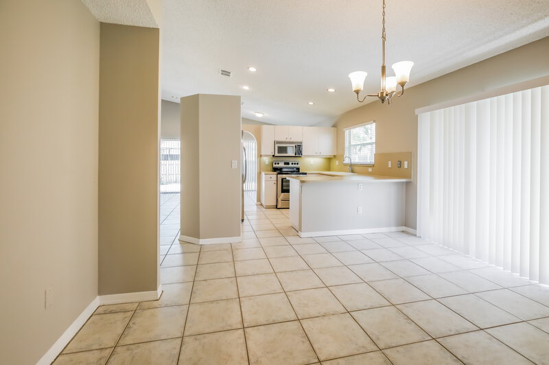 3,470/Mo, 323 SW 194th Ave Pembroke Pines, FL 33029 Dining Room View