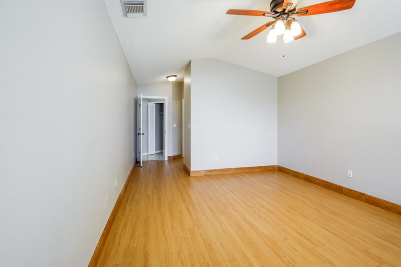 3,470/Mo, 323 SW 194th Ave Pembroke Pines, FL 33029 Main Bedroom View 2